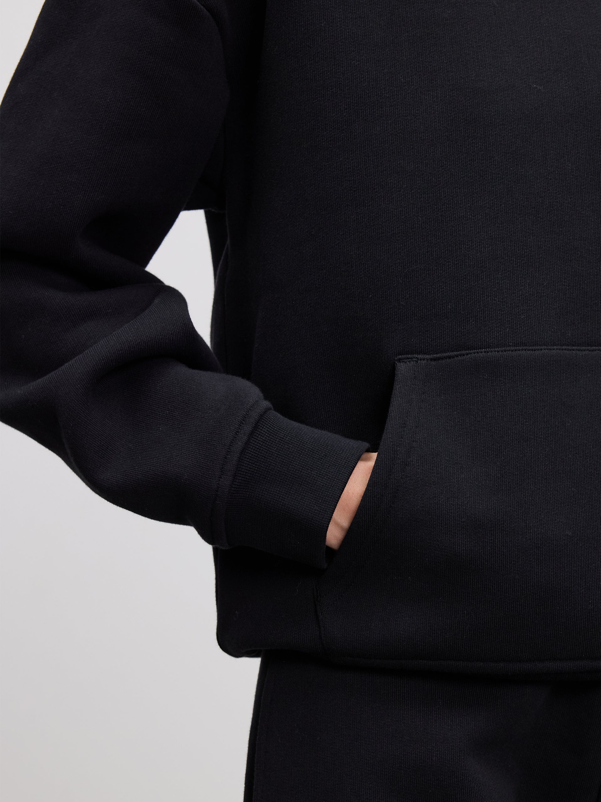 Womens Relaxed Hoodie in Black