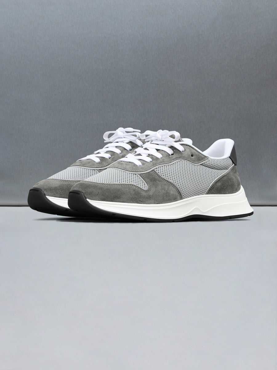 Hybrid Runner in Grey