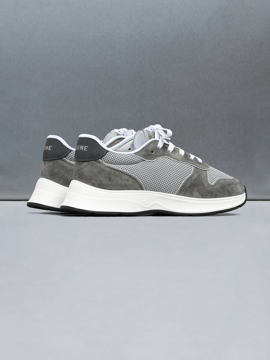 Hybrid Runner in Grey