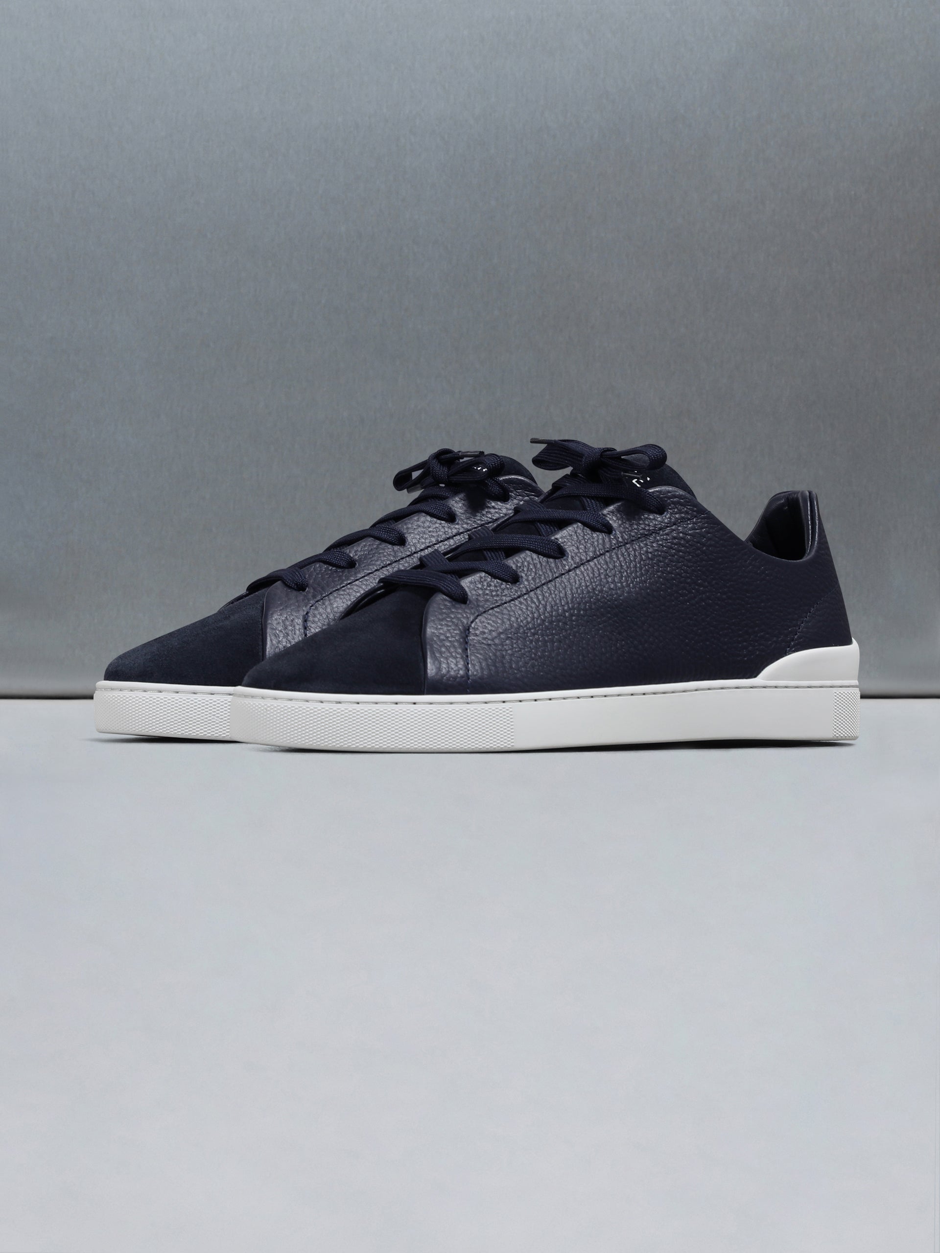 Low Trainer Tumbled Leather in Navy