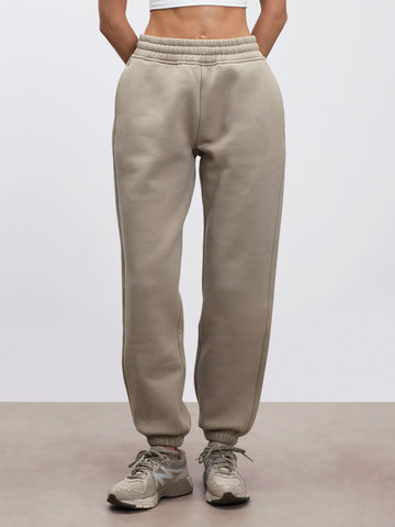 Womens Relaxed Cuffed Jogger in Stone