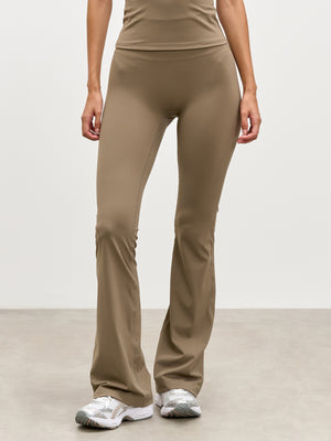 Womens Active Flared Legging in Taupe