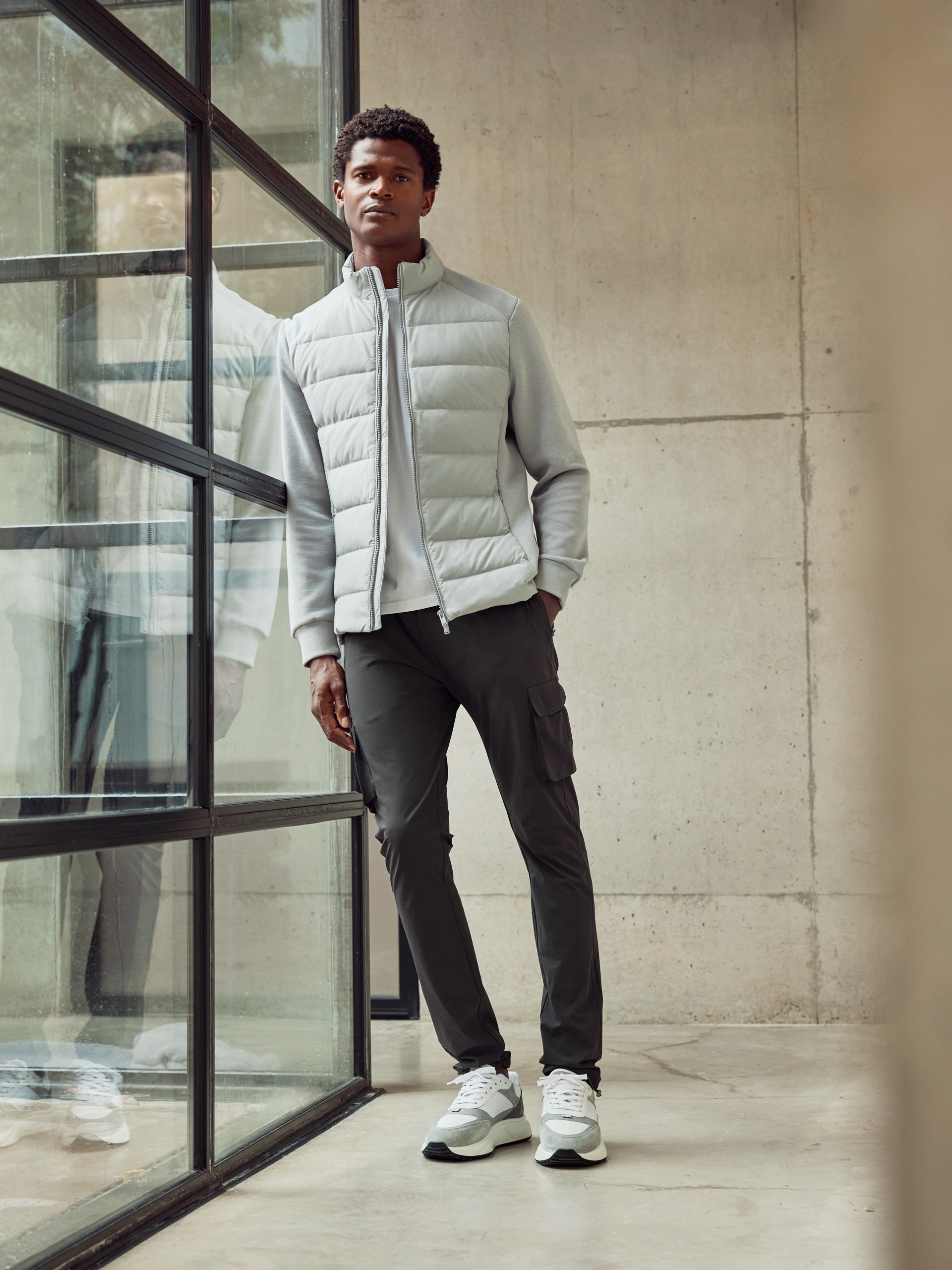 Hybrid Technical Puffer Jacket in Mid Grey