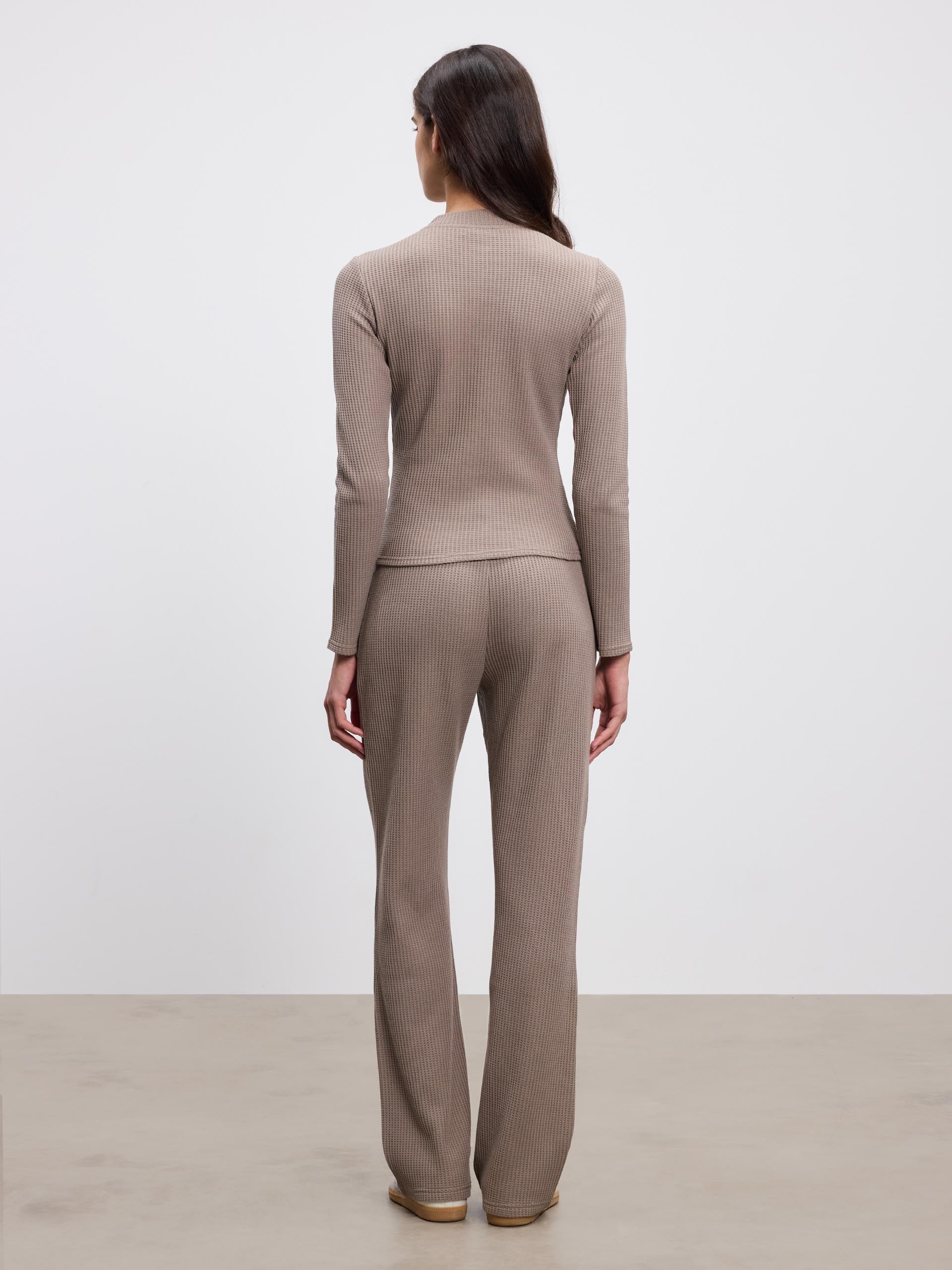 Womens Waffle Straight Leg Trouser in Taupe