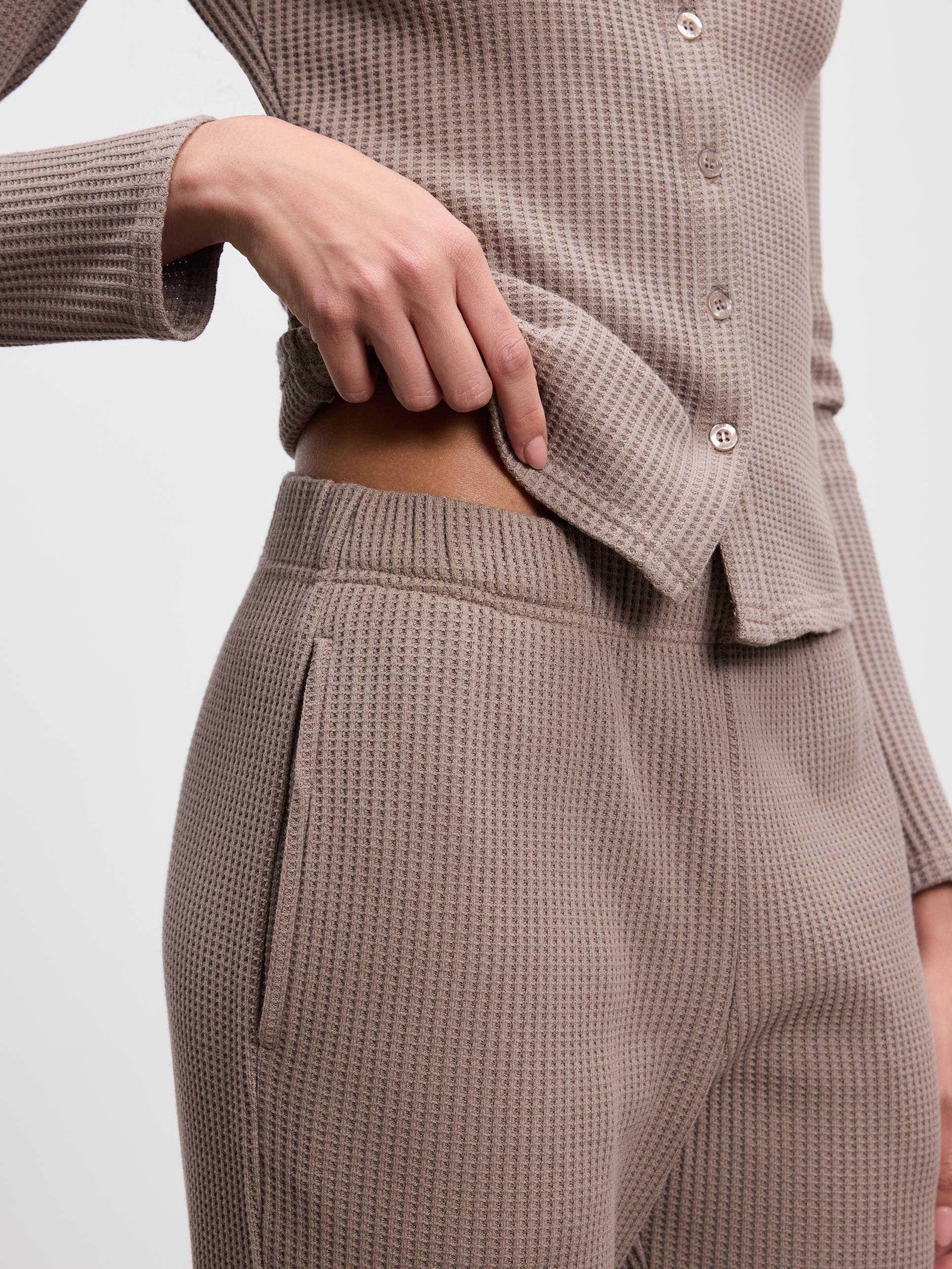 Womens Waffle Straight Leg Trouser in Taupe