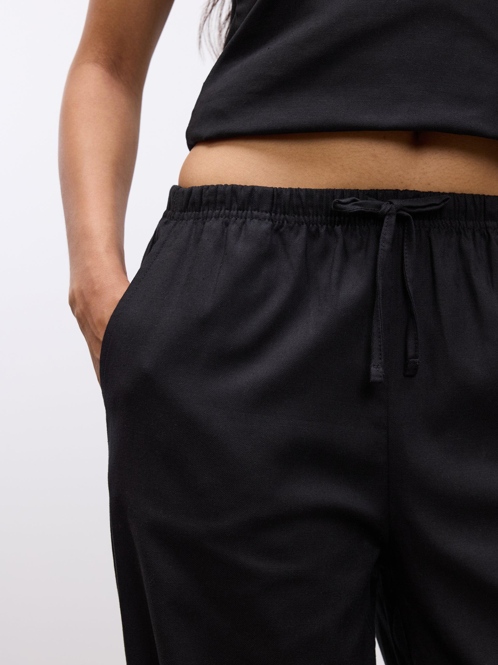 Womens Linen Trouser in Black
