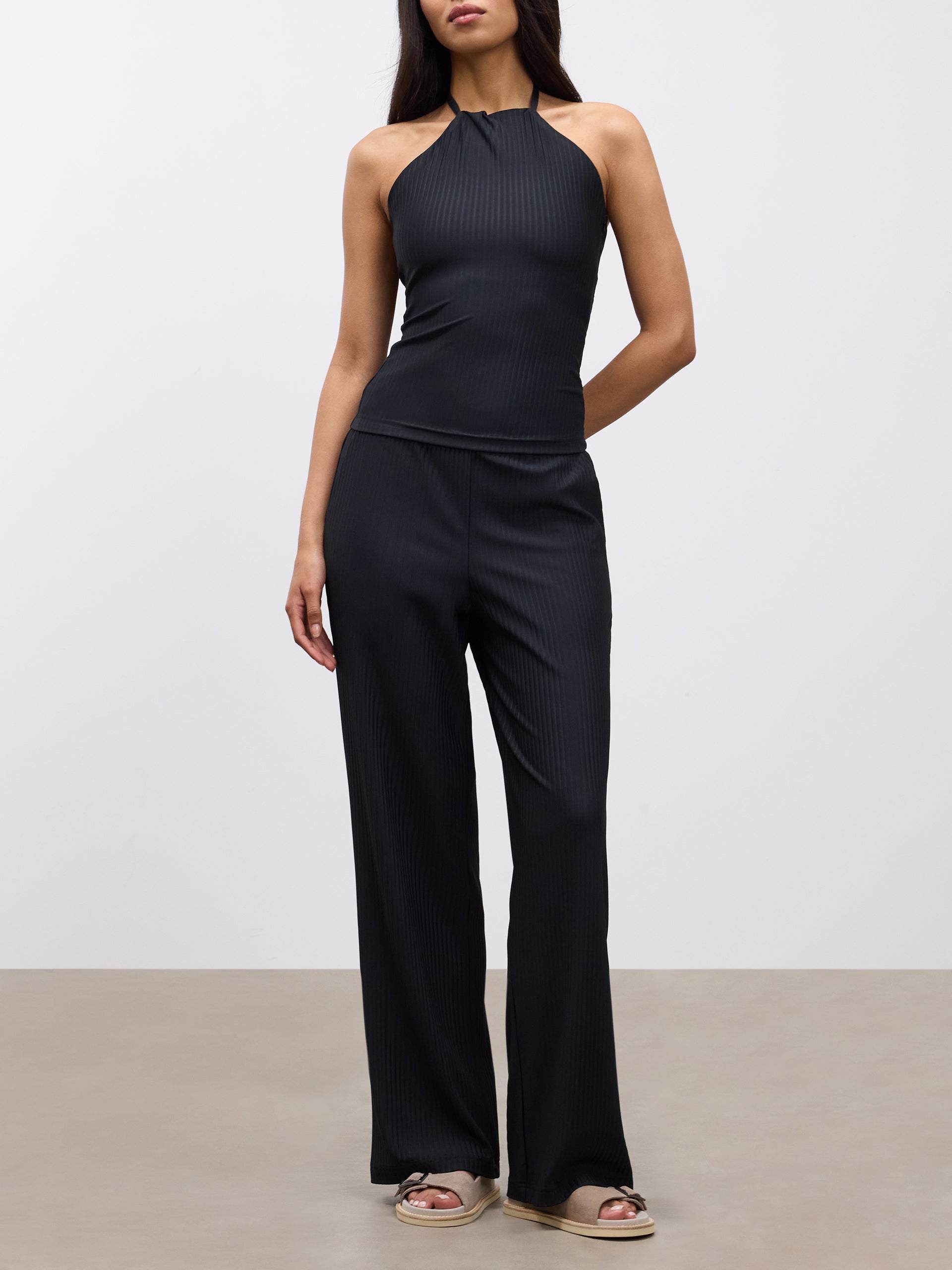 Womens Pleated Trouser in Black