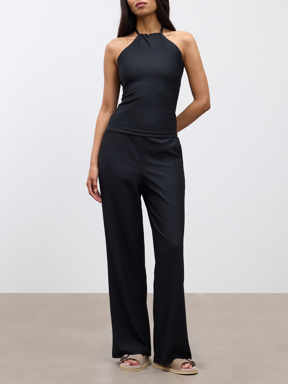 Womens Pleated Trouser in Black