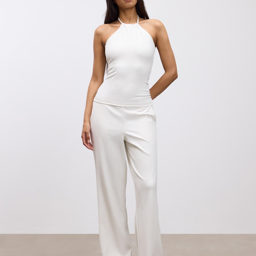 Womens Pleated Trouser in Ecru