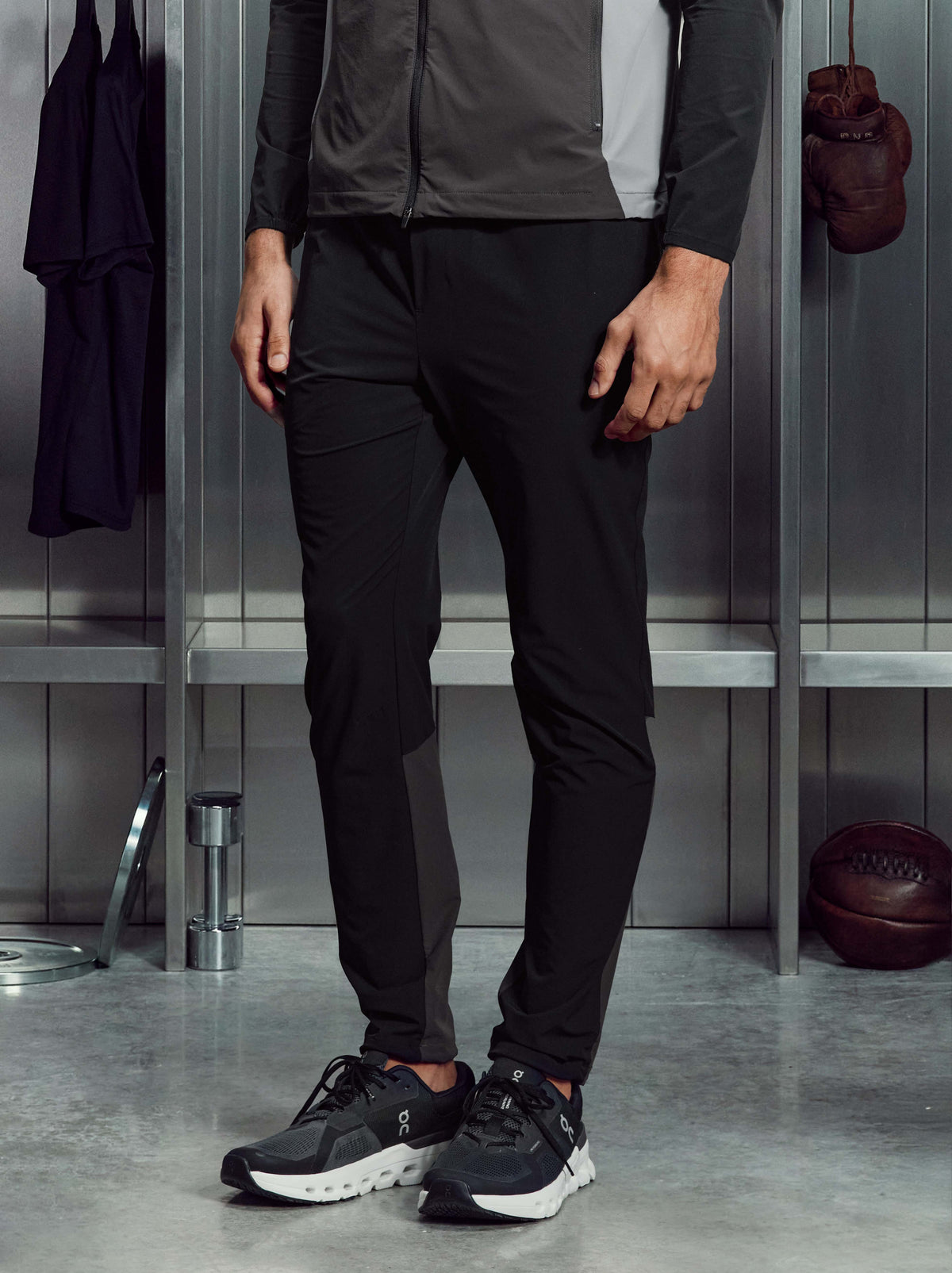 Active Colour Block Trackpant in Black | ARNE NL