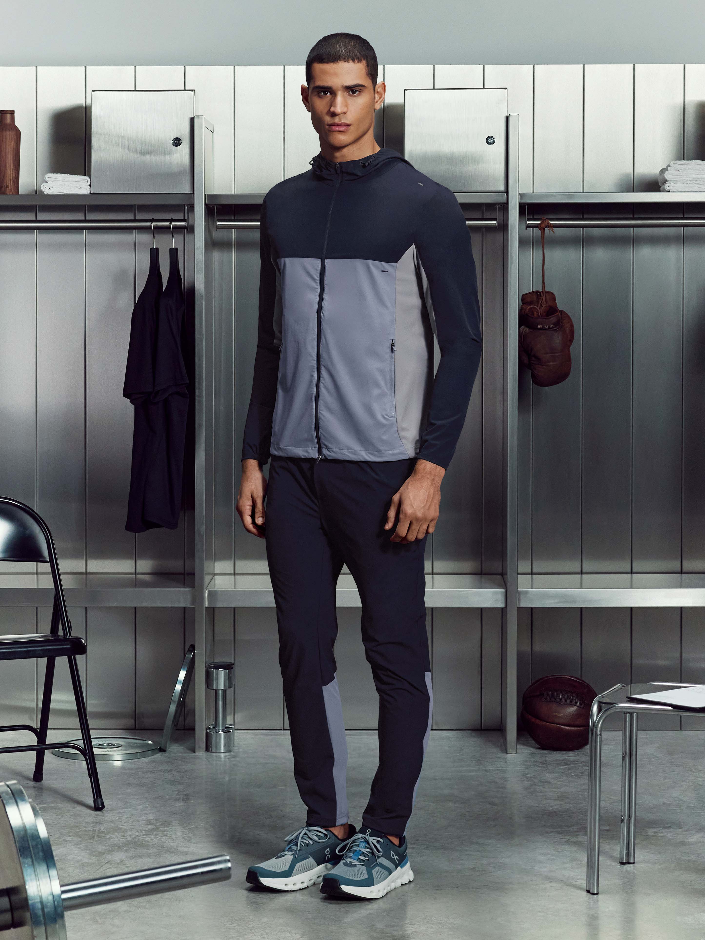 Active Colour Block Windbreaker in Navy