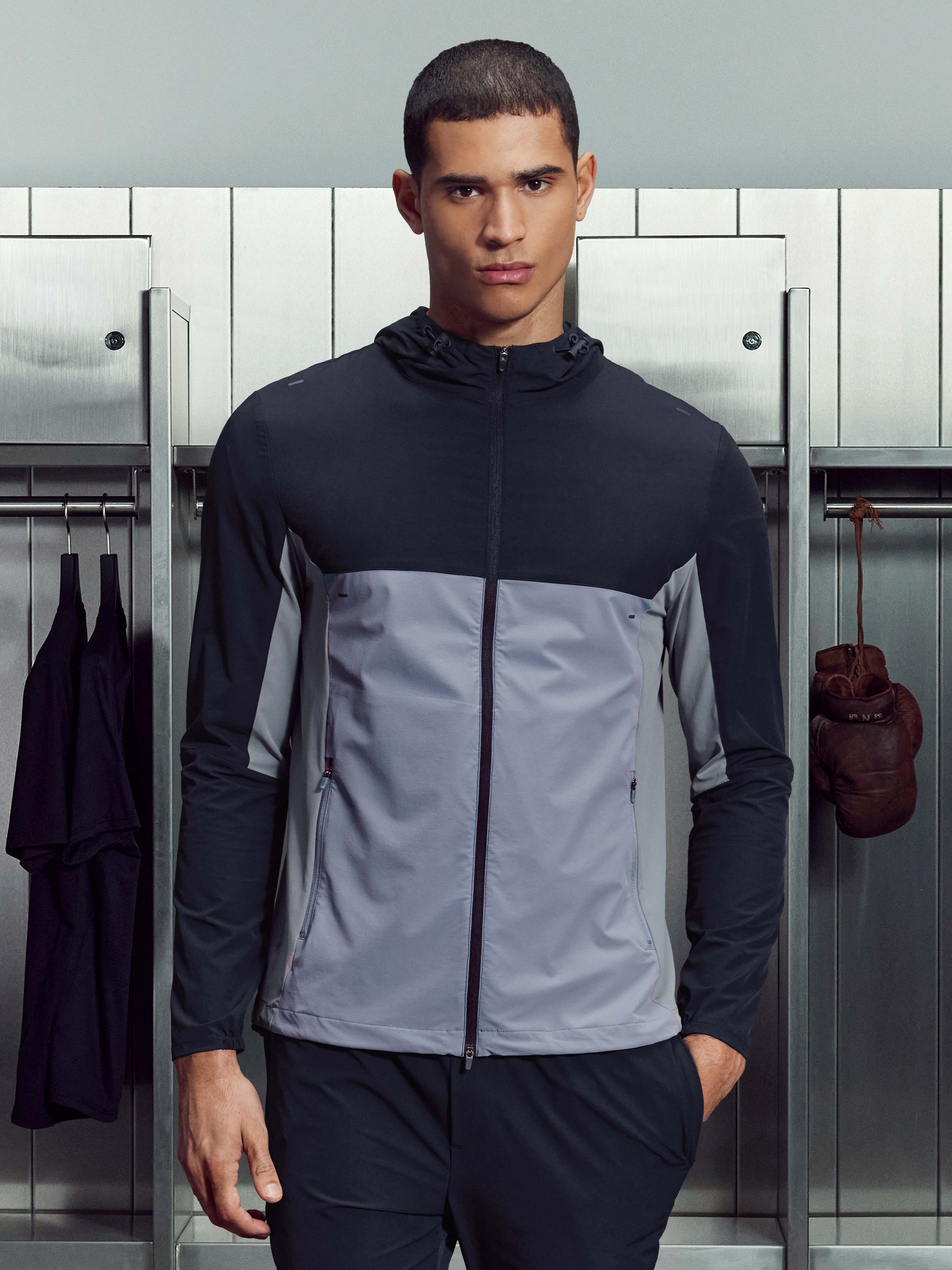 Active Colour Block Windbreaker in Navy