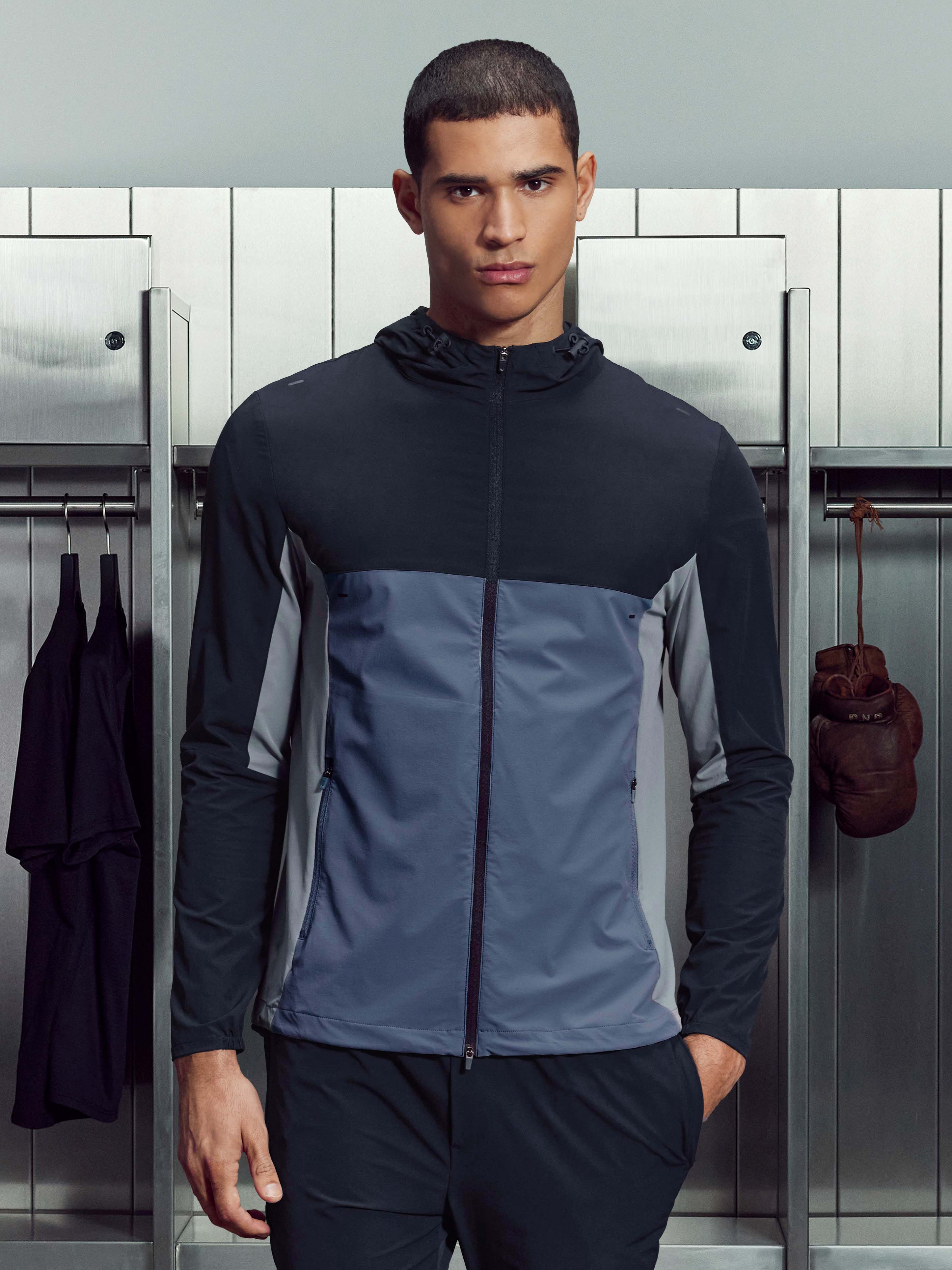 Active Colour Block Windbreaker in Navy