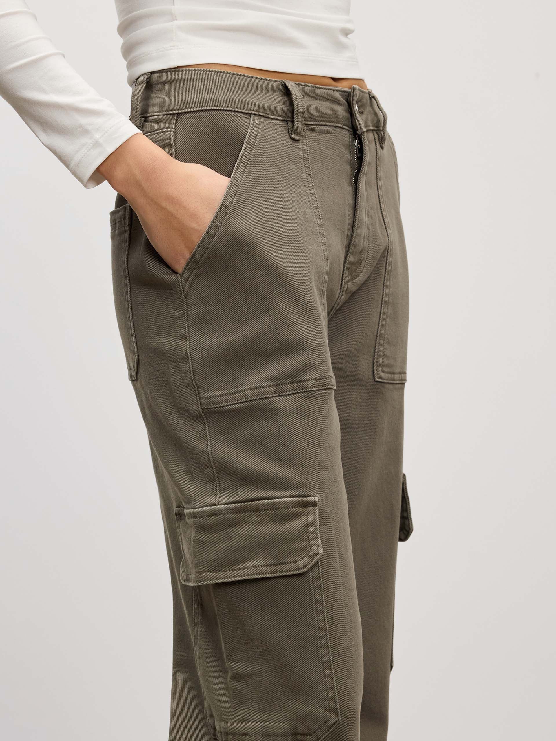 Womens Carpenter Pant in Dark Olive