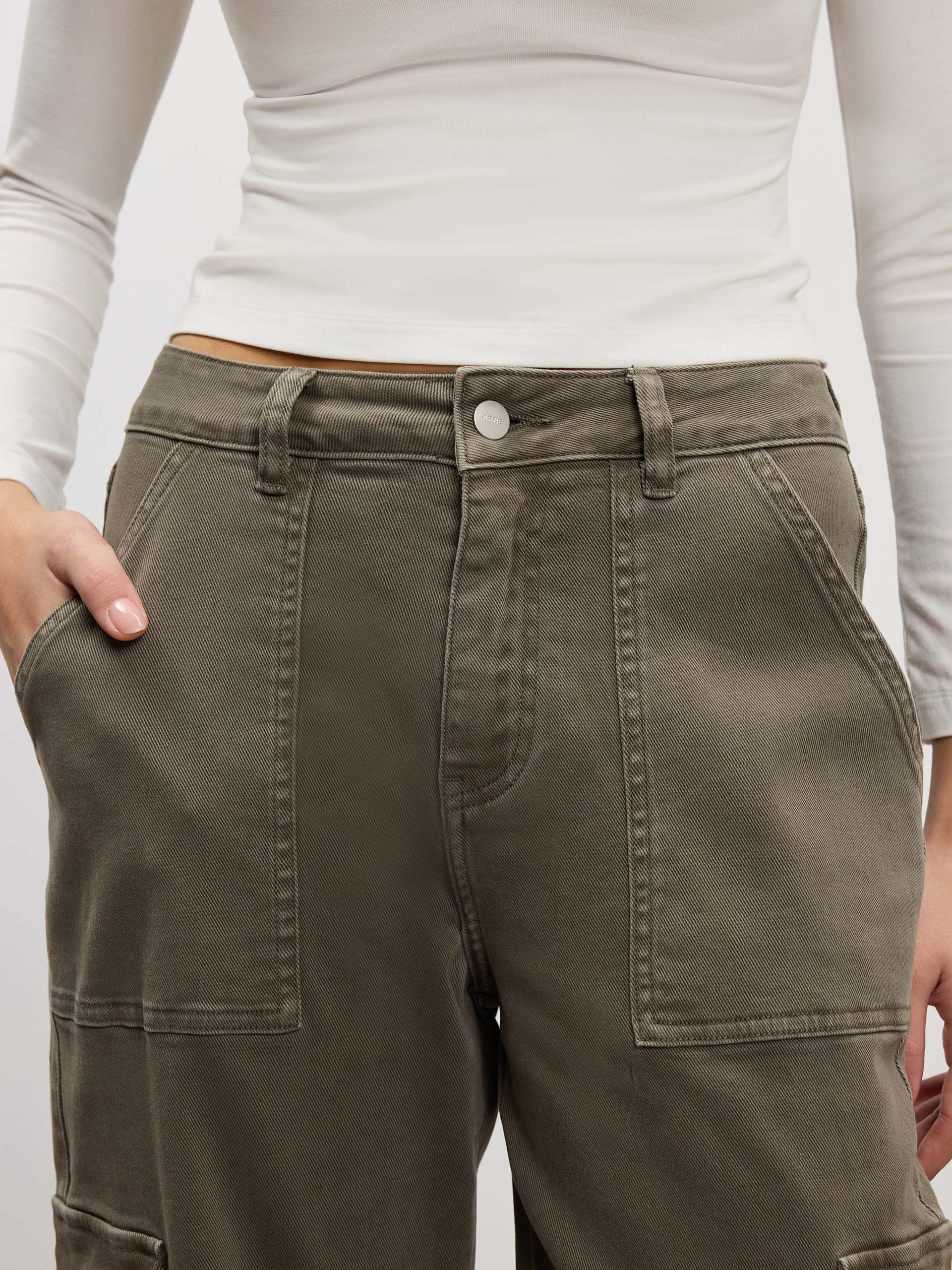 Womens Carpenter Pant in Dark Olive