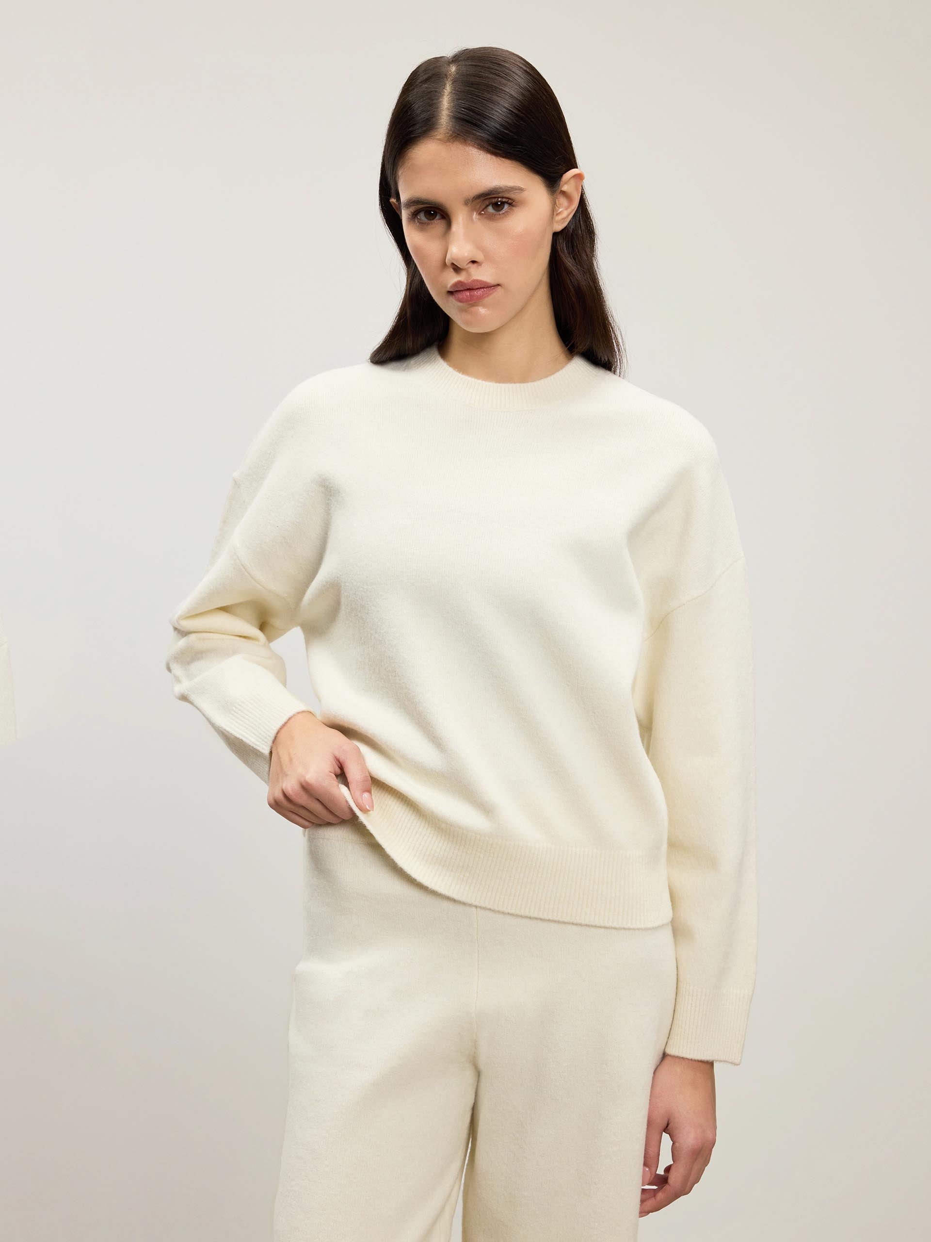 Womens Chunky Wool Sweatshirt in Ecru