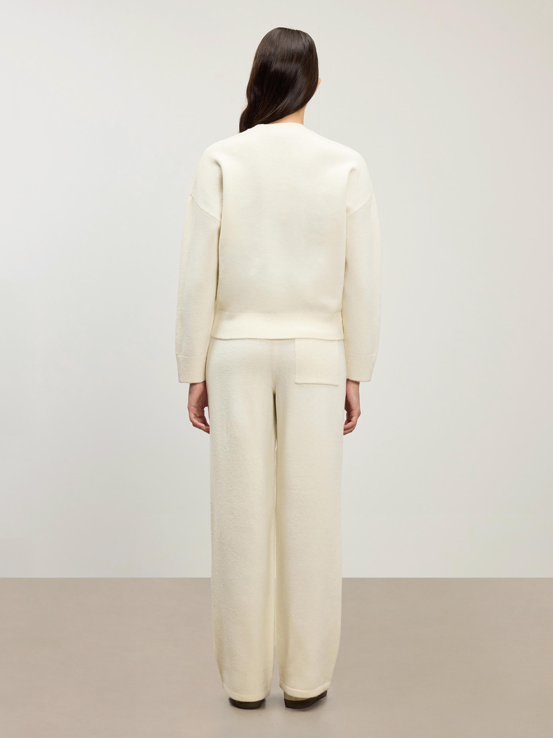 Womens Chunky Wool Sweatshirt in Ecru