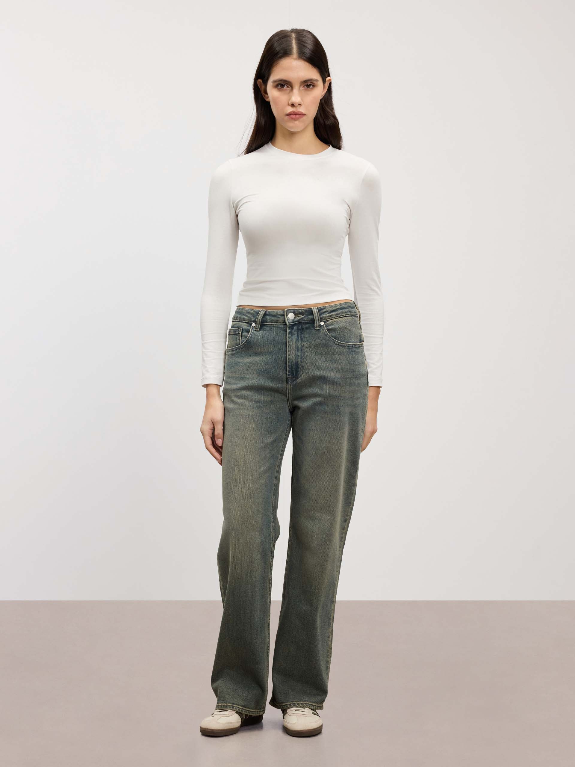 Womens Mid Rise Straight Denim Jeans in Dark Sand