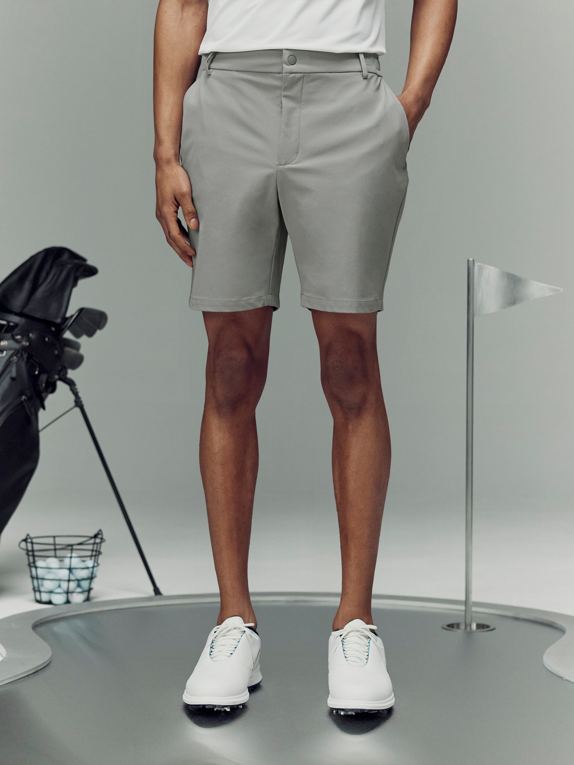 Golf Short in Mid Grey