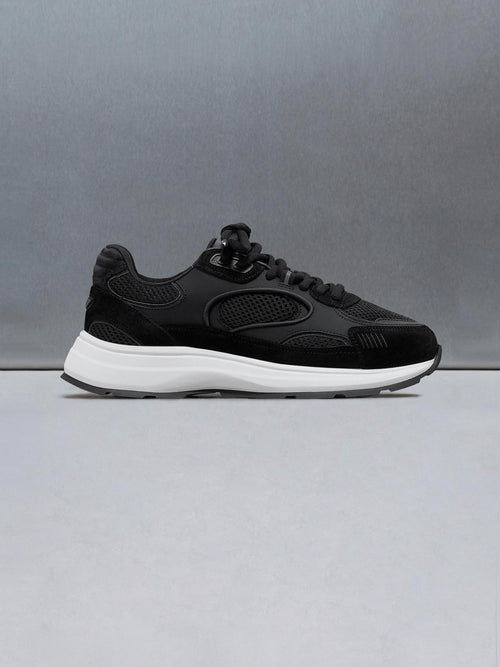 Circuit Trainer in Midnight Black