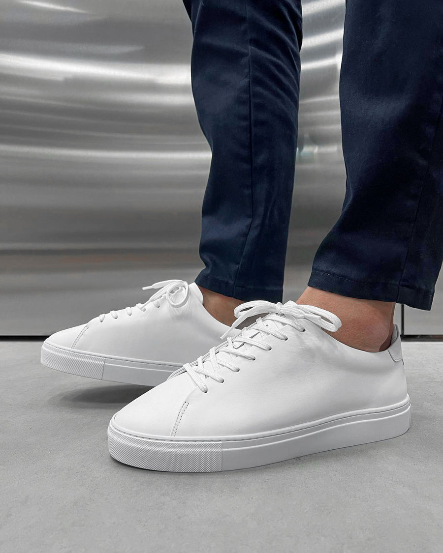 Low Essential Leather Trainer in White