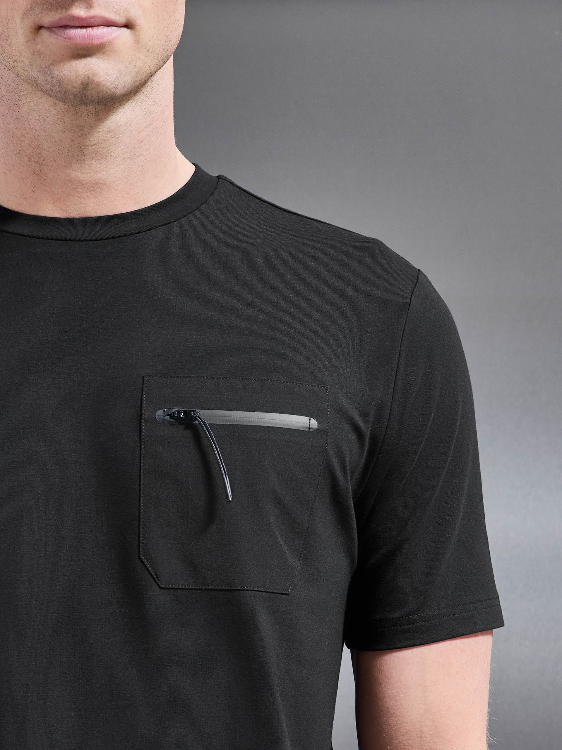 Active Cargo T-Shirt in Black
