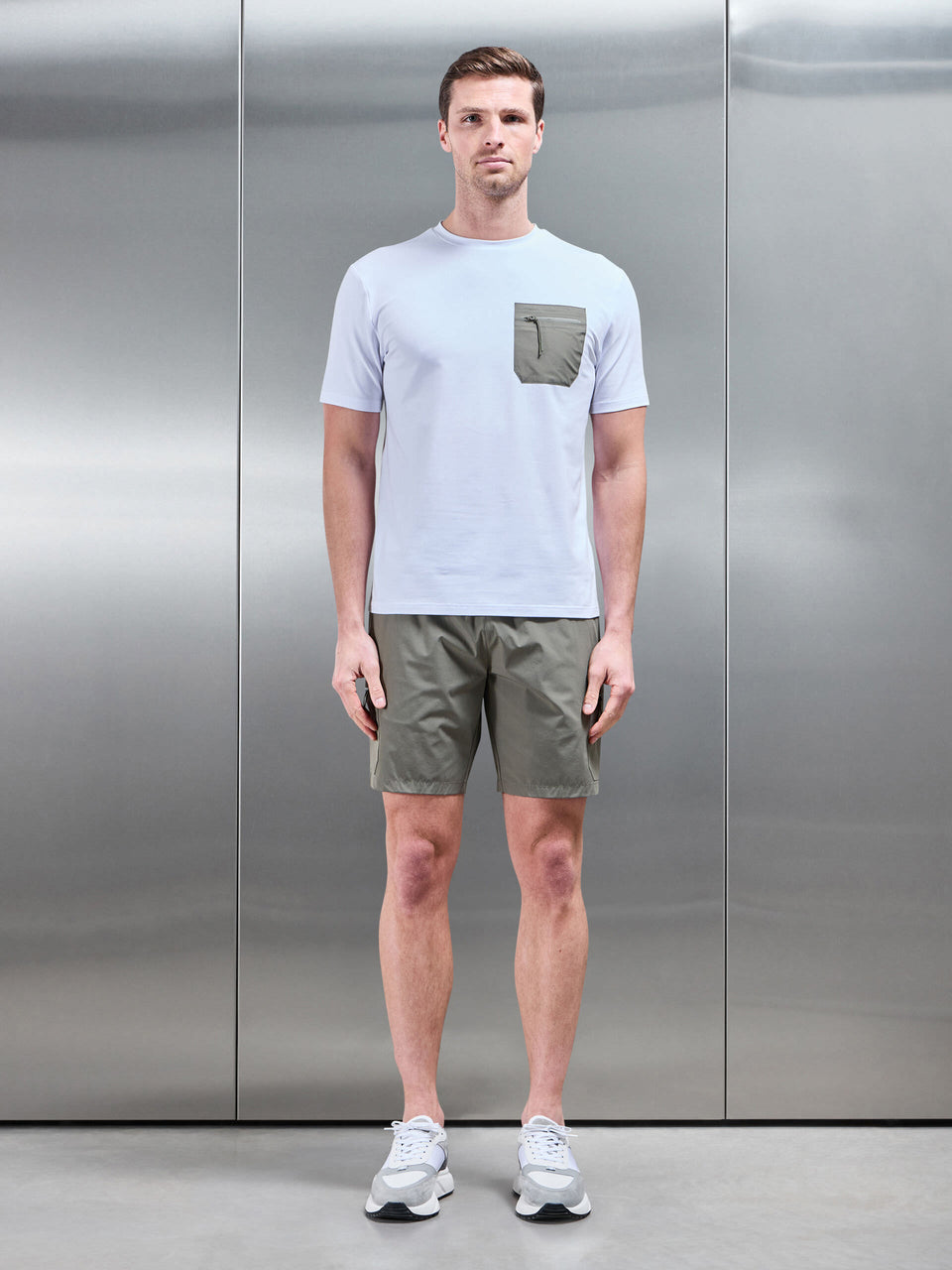 Active Cargo T-Shirt in White Olive