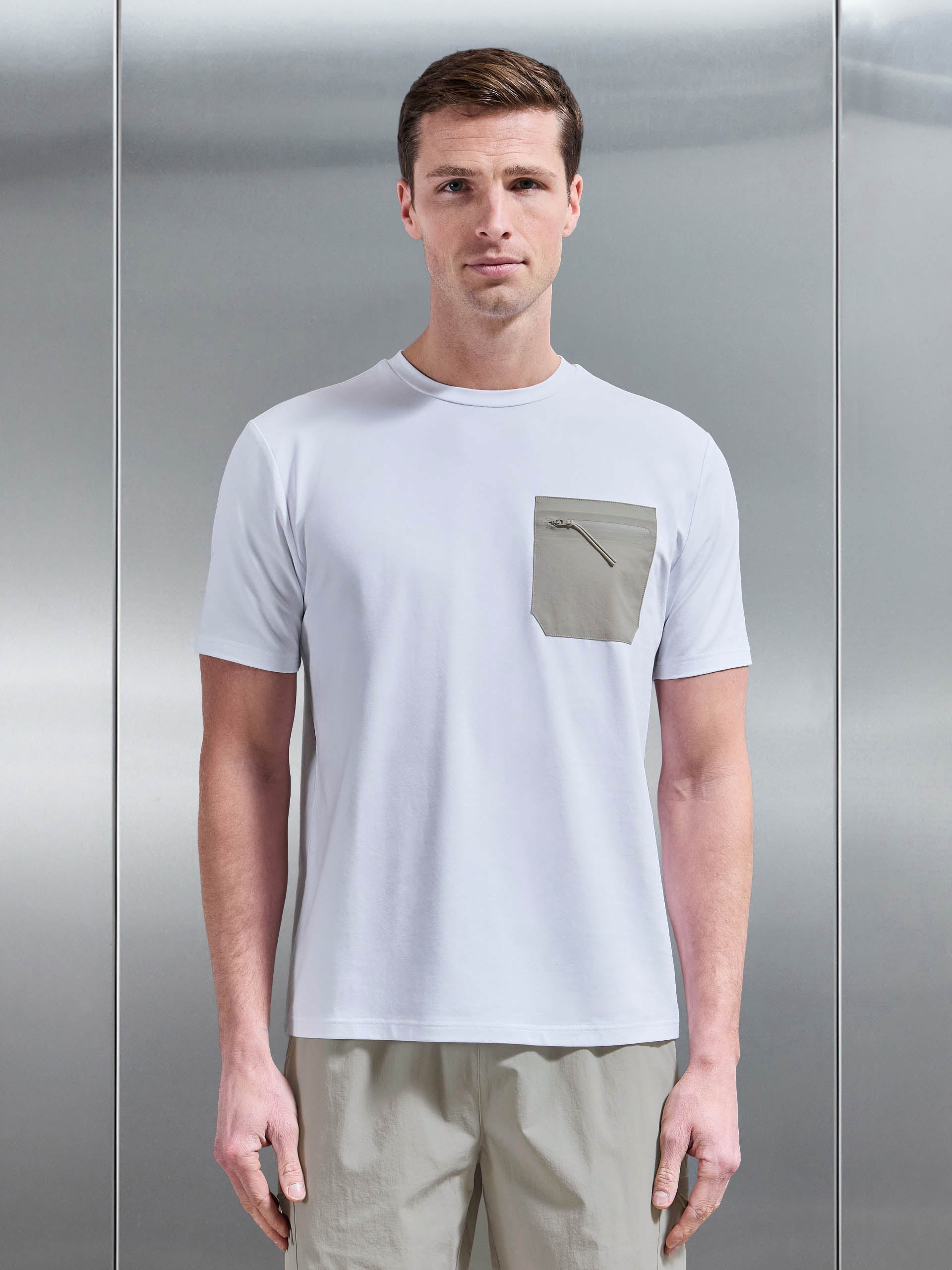 Active Cargo T-Shirt in White Stone