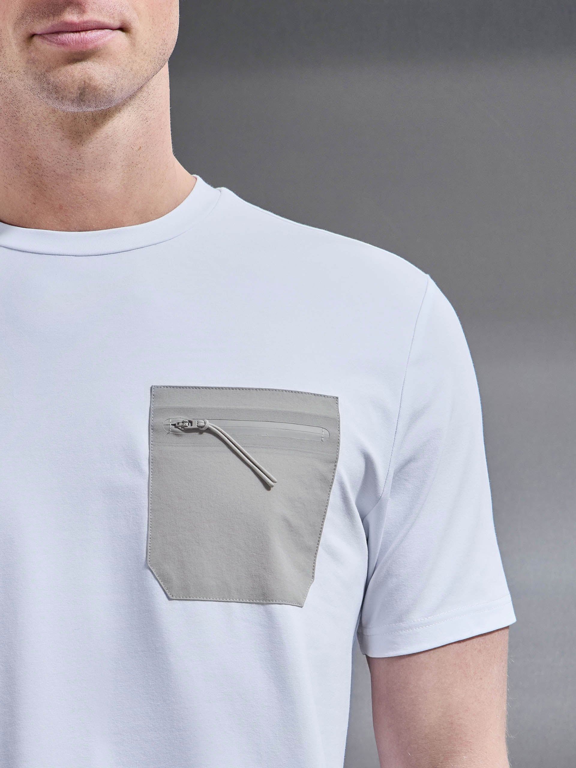 Active Cargo T-Shirt in White Stone