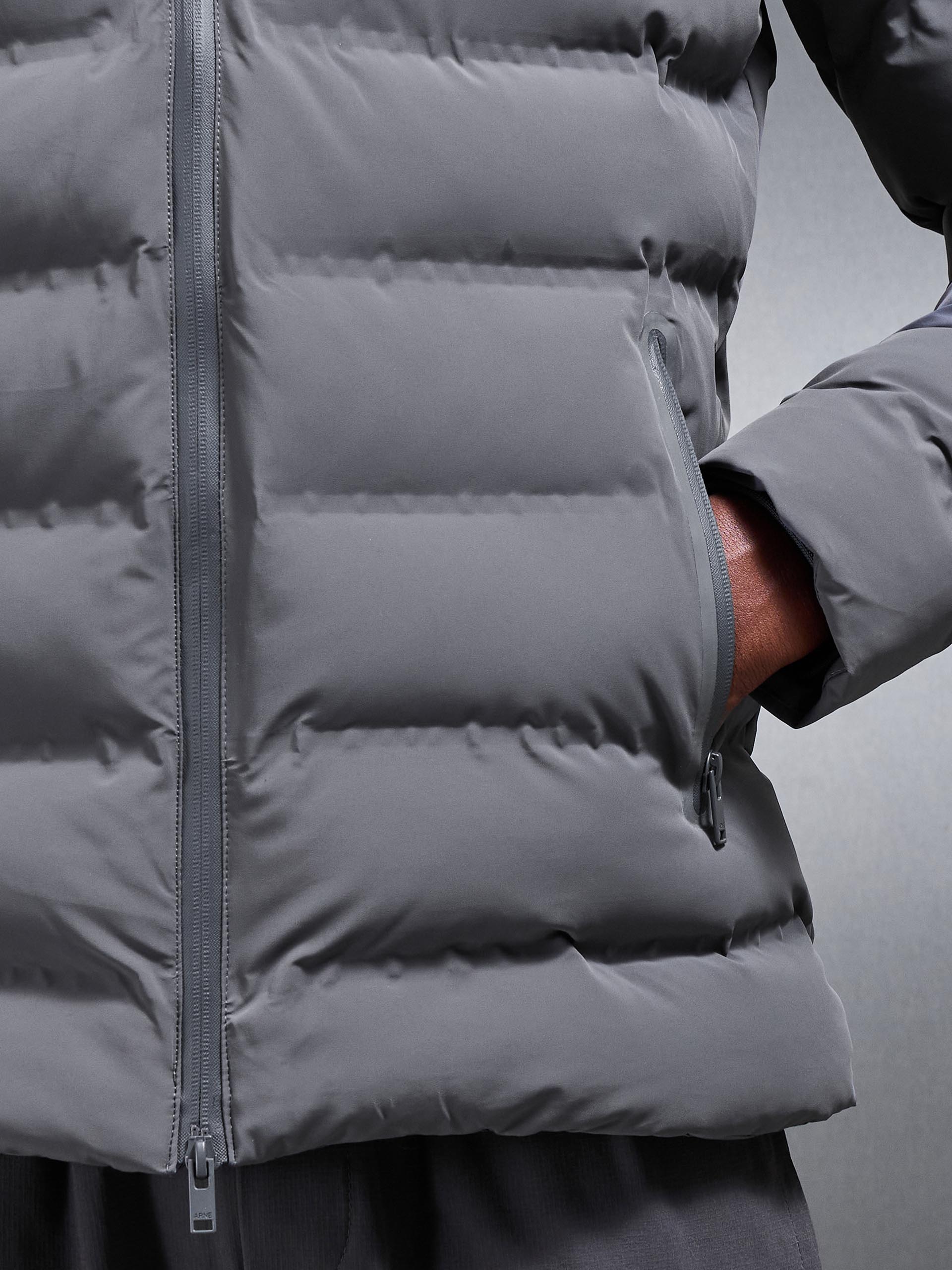 Active Puffer Jacket in Grey