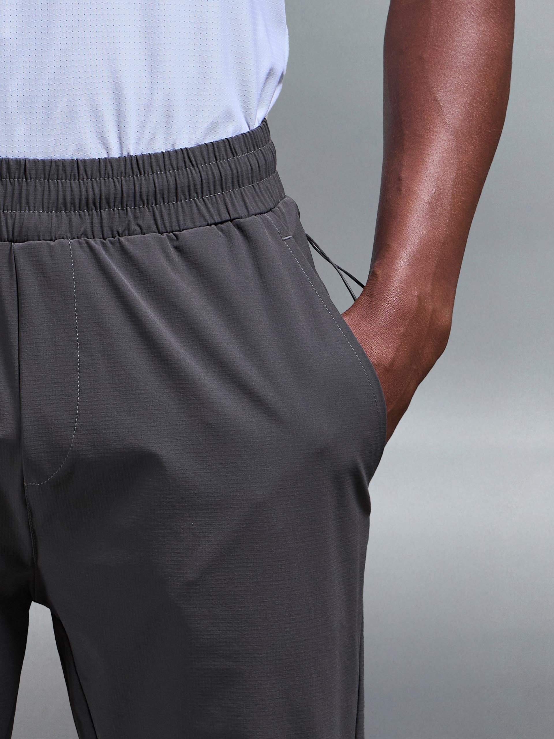 Active Technical Cuffed Trackpant in Grey