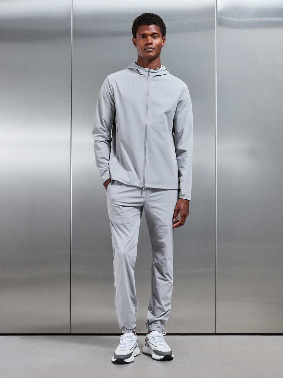 Active Technical Cuffed Trackpant in Mid Grey