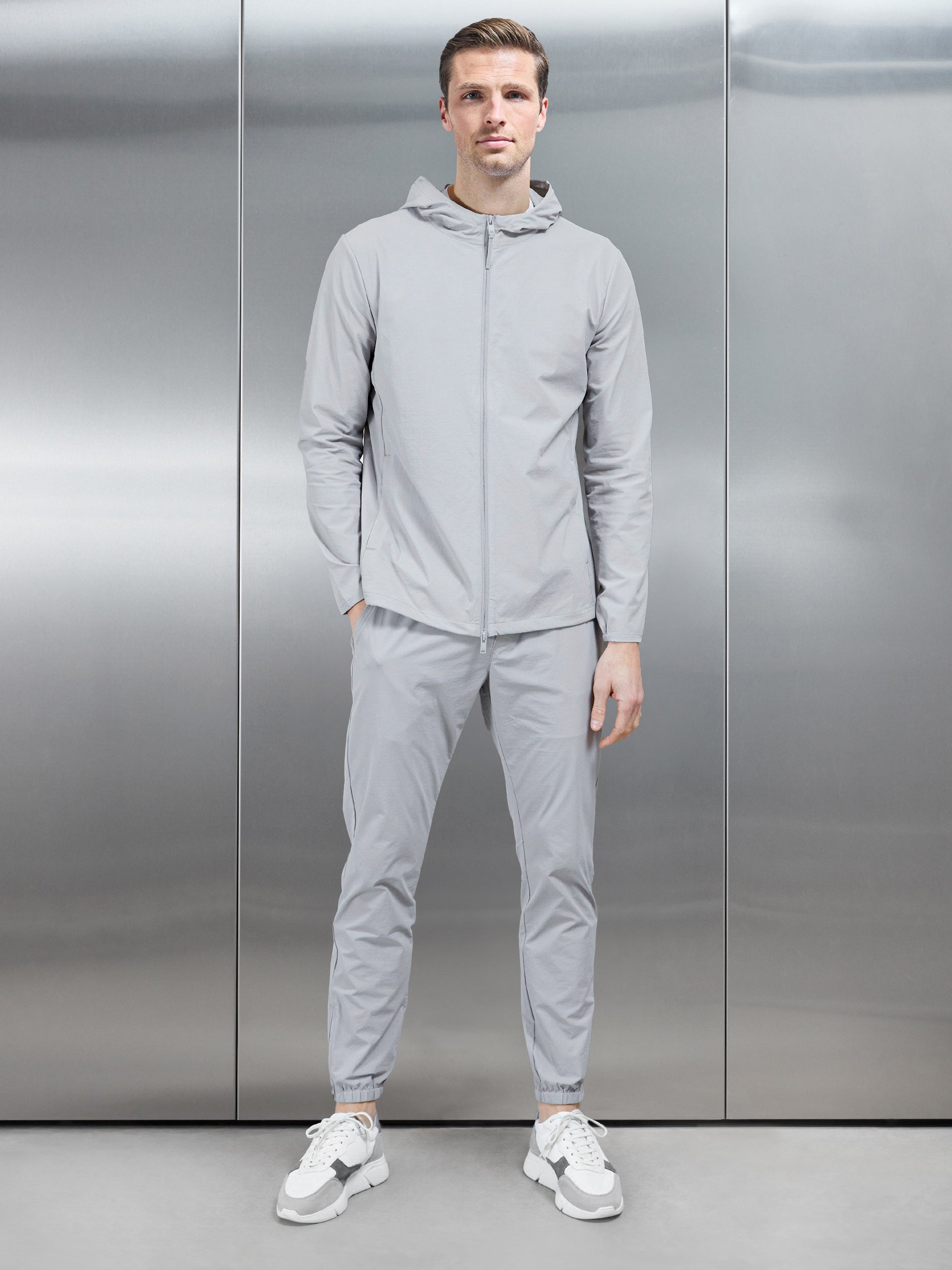 Active Technical Cuffed Trackpant in Mid Grey