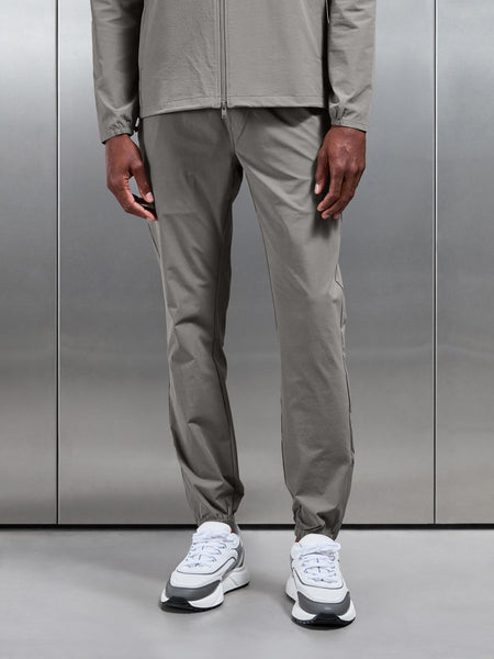 Active Technical Cuffed Trackpant in Olive