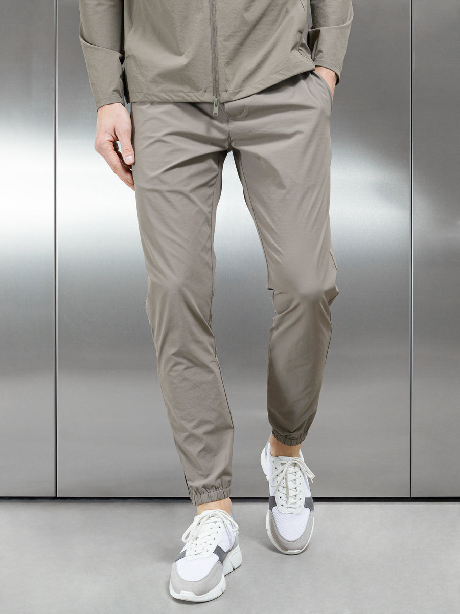 Active Technical Cuffed Trackpant in Olive