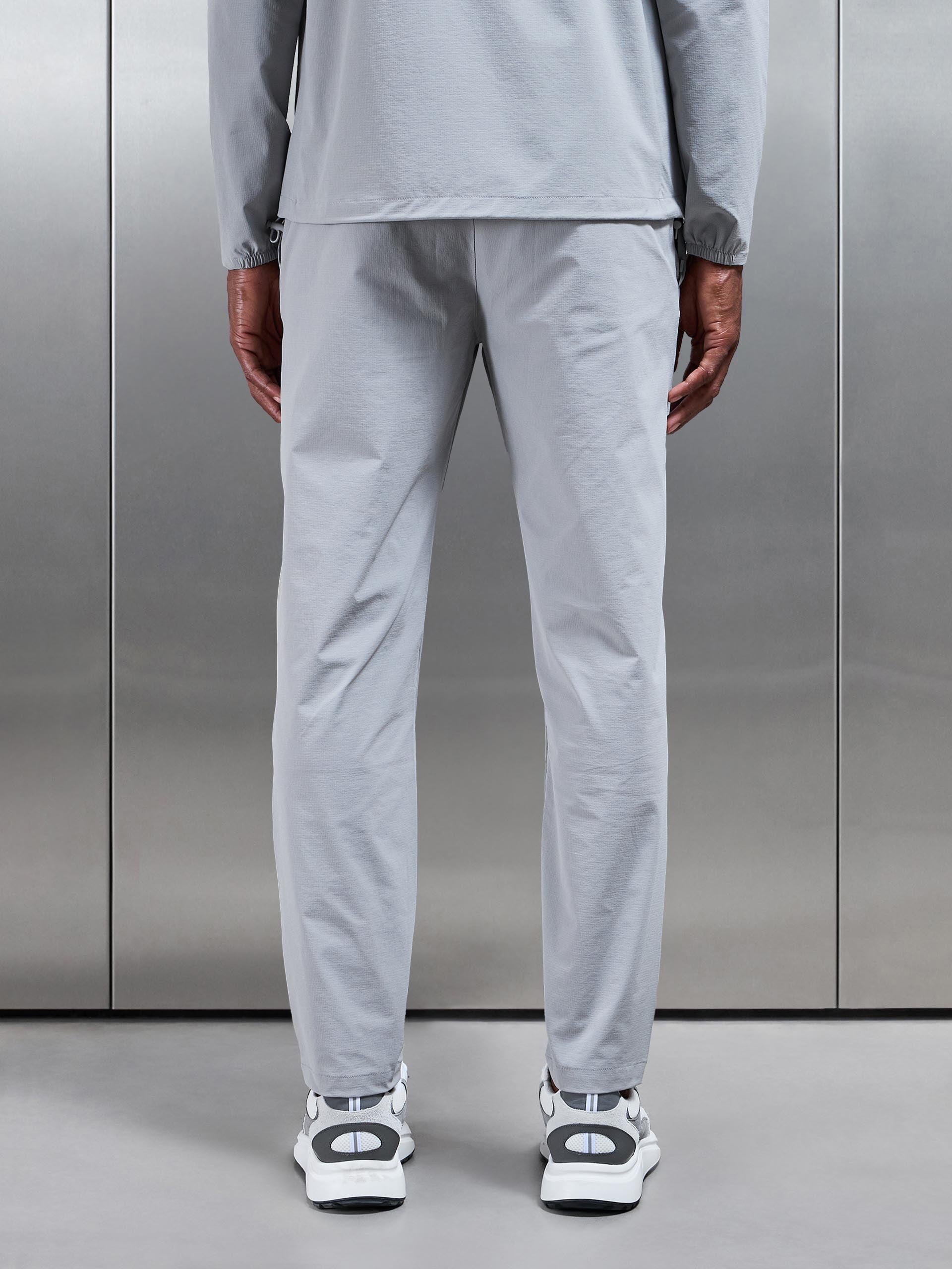 Active Technical Tapered Trackpant in Mid Grey