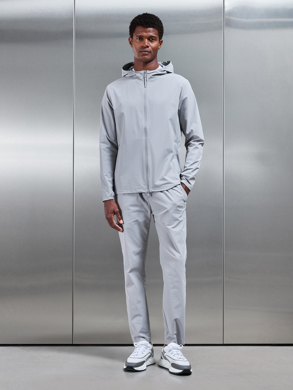 Active Technical Tapered Trackpant in Mid Grey