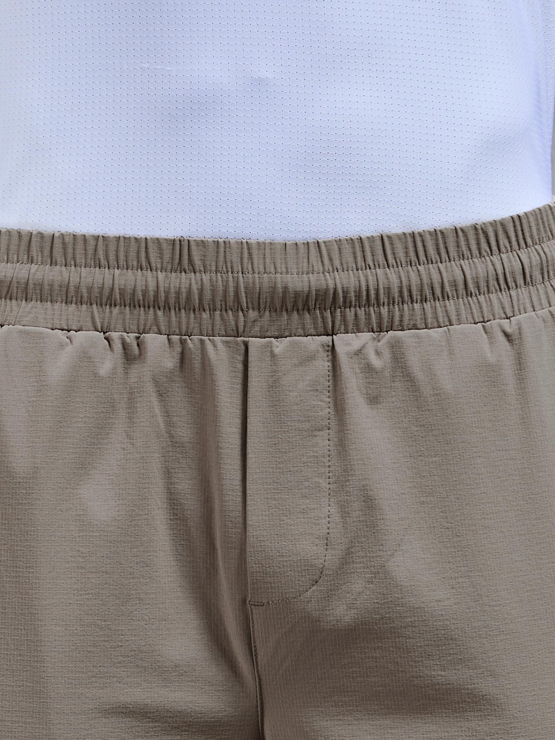 Active Technical Tapered Trackpant in Taupe
