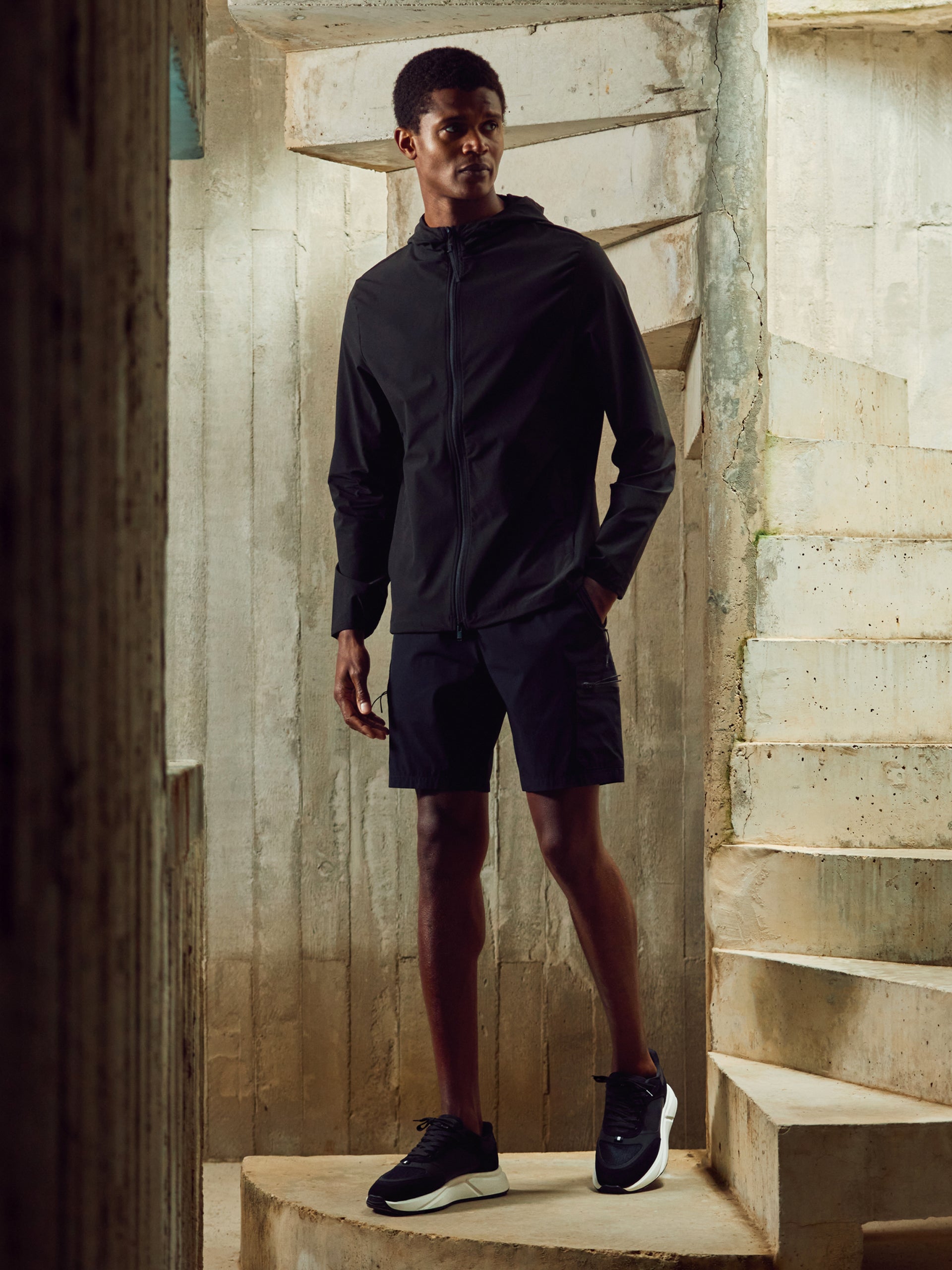 Active Technical Windbreaker in Black