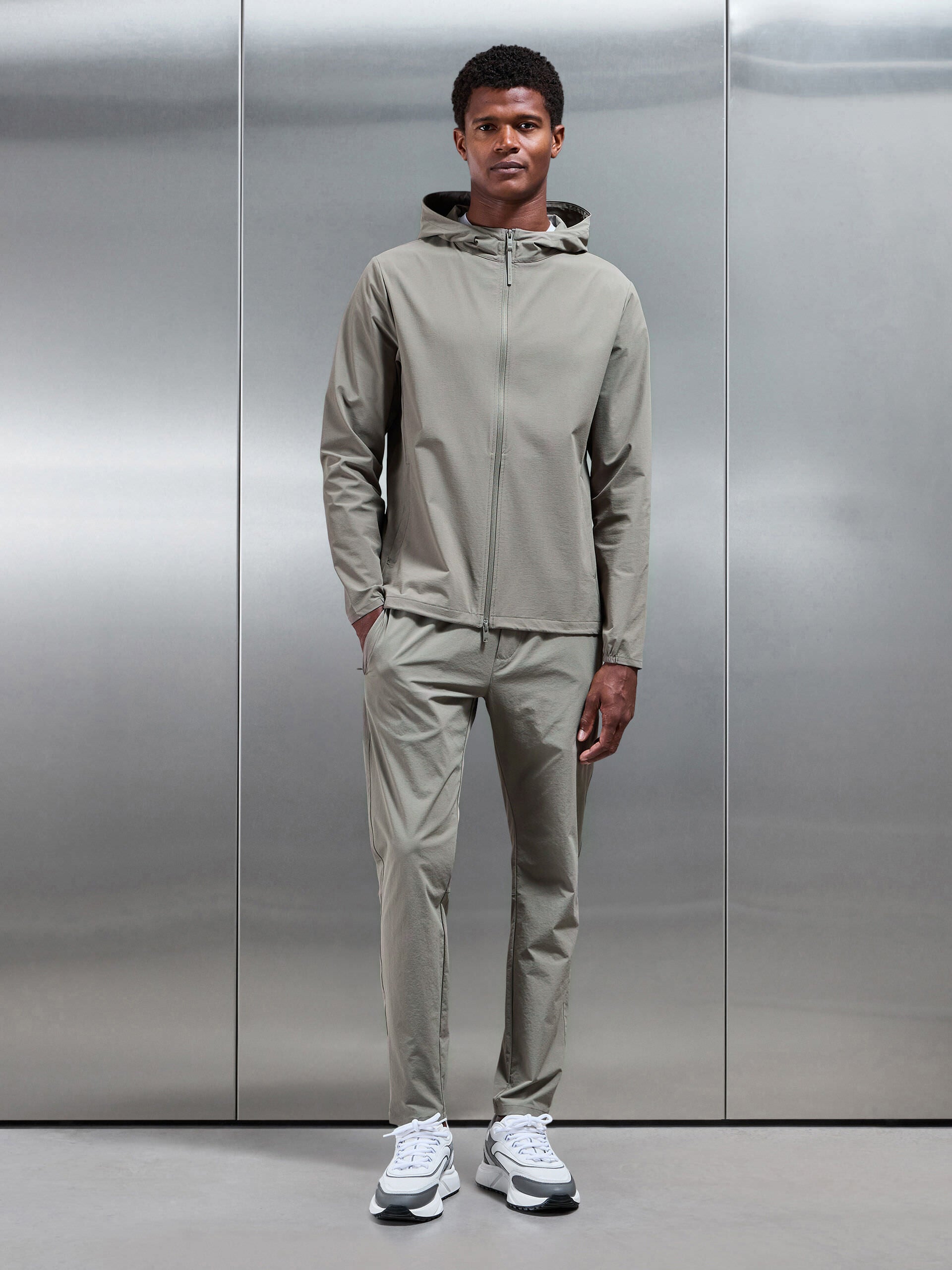 Active Technical Windbreaker in Olive