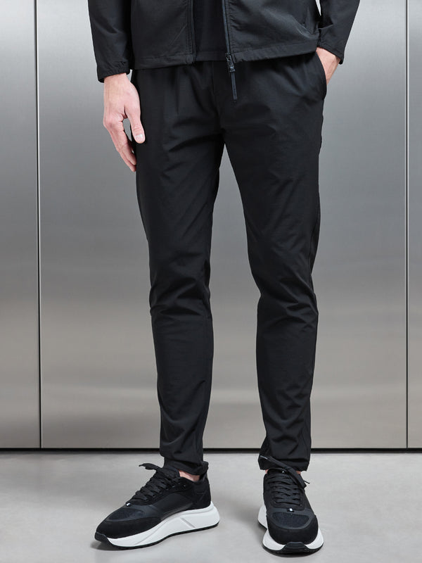 Active Technical Tapered Trackpant in Black