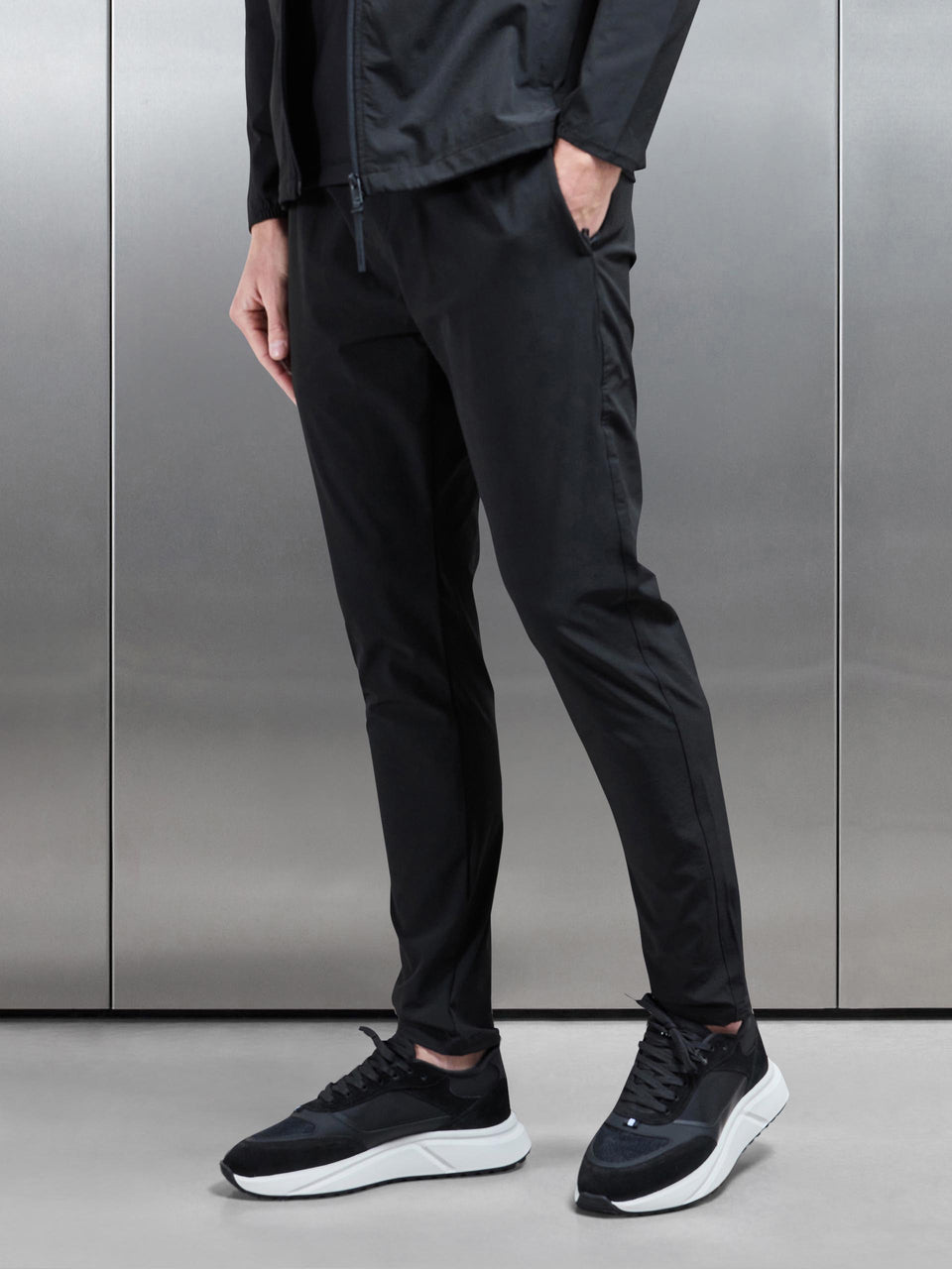 Active Technical Tapered Trackpant in Black
