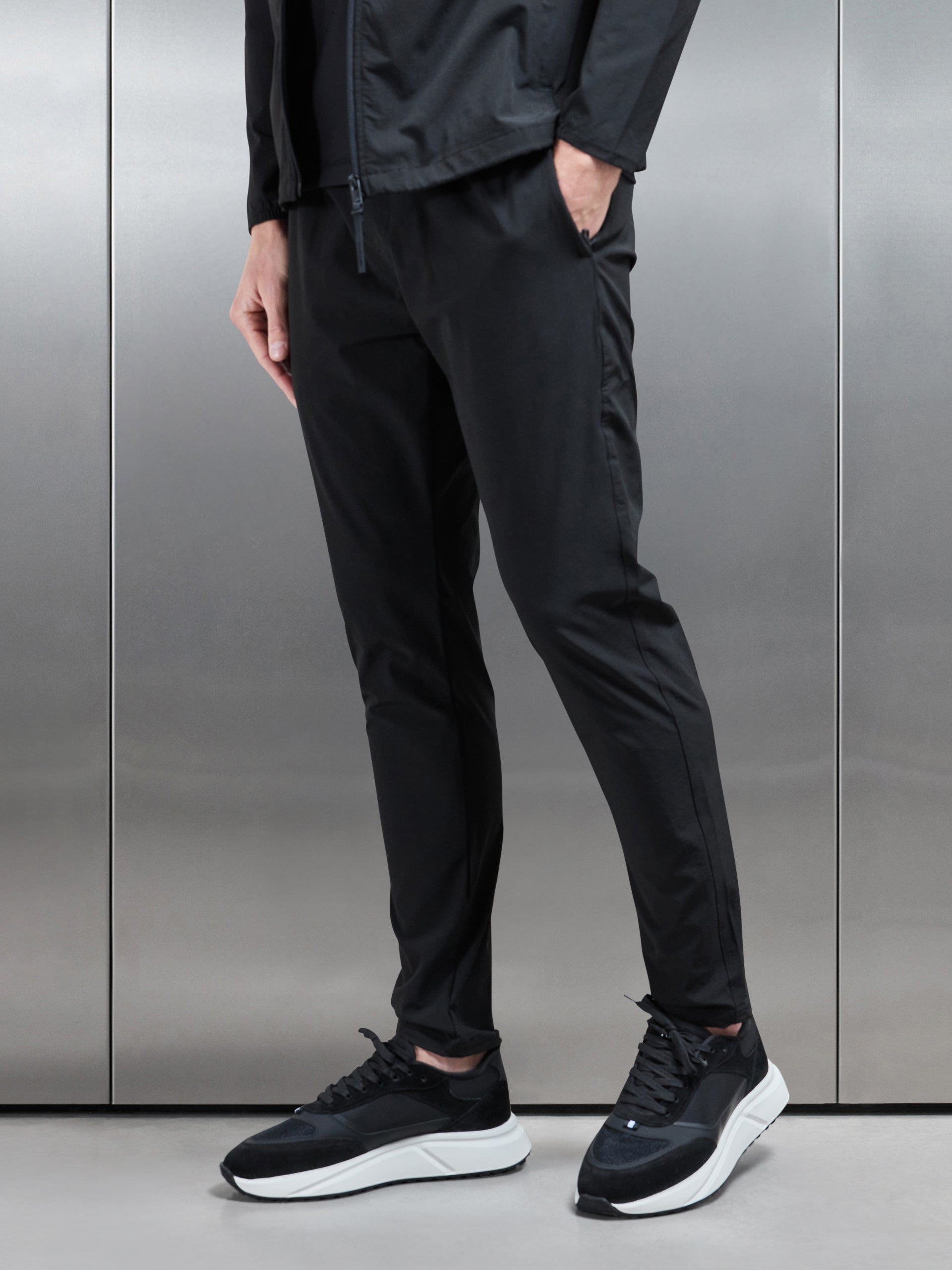 Active Technical Tapered Trackpant in Black