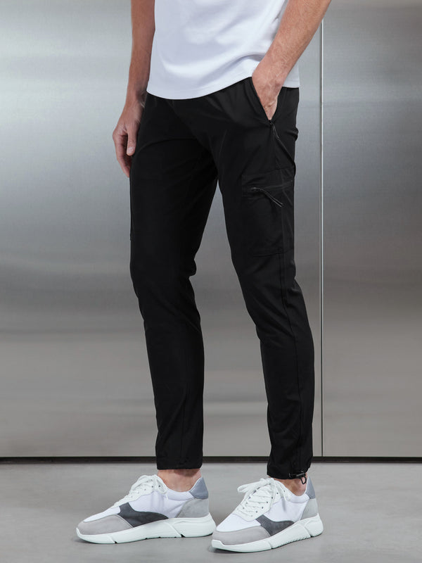 Active Technical Cargo Pant in Black