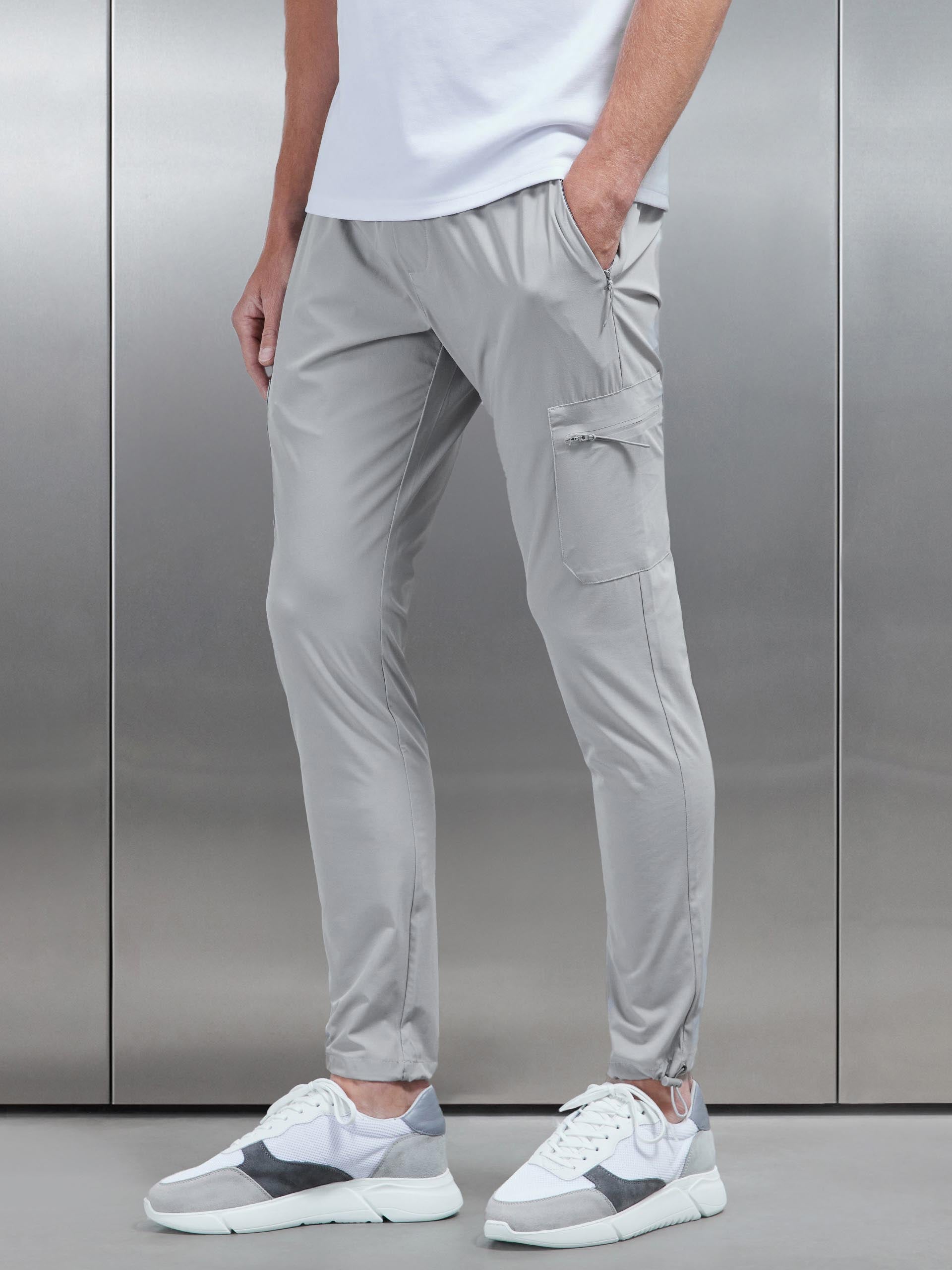 Active Technical Cargo Pant in Mid Grey