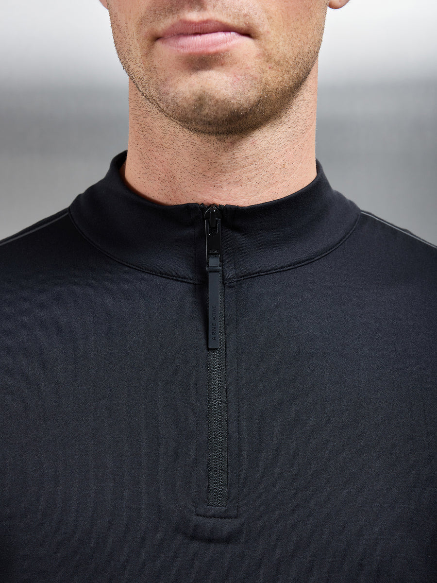 Active Essential Half Zip in Black