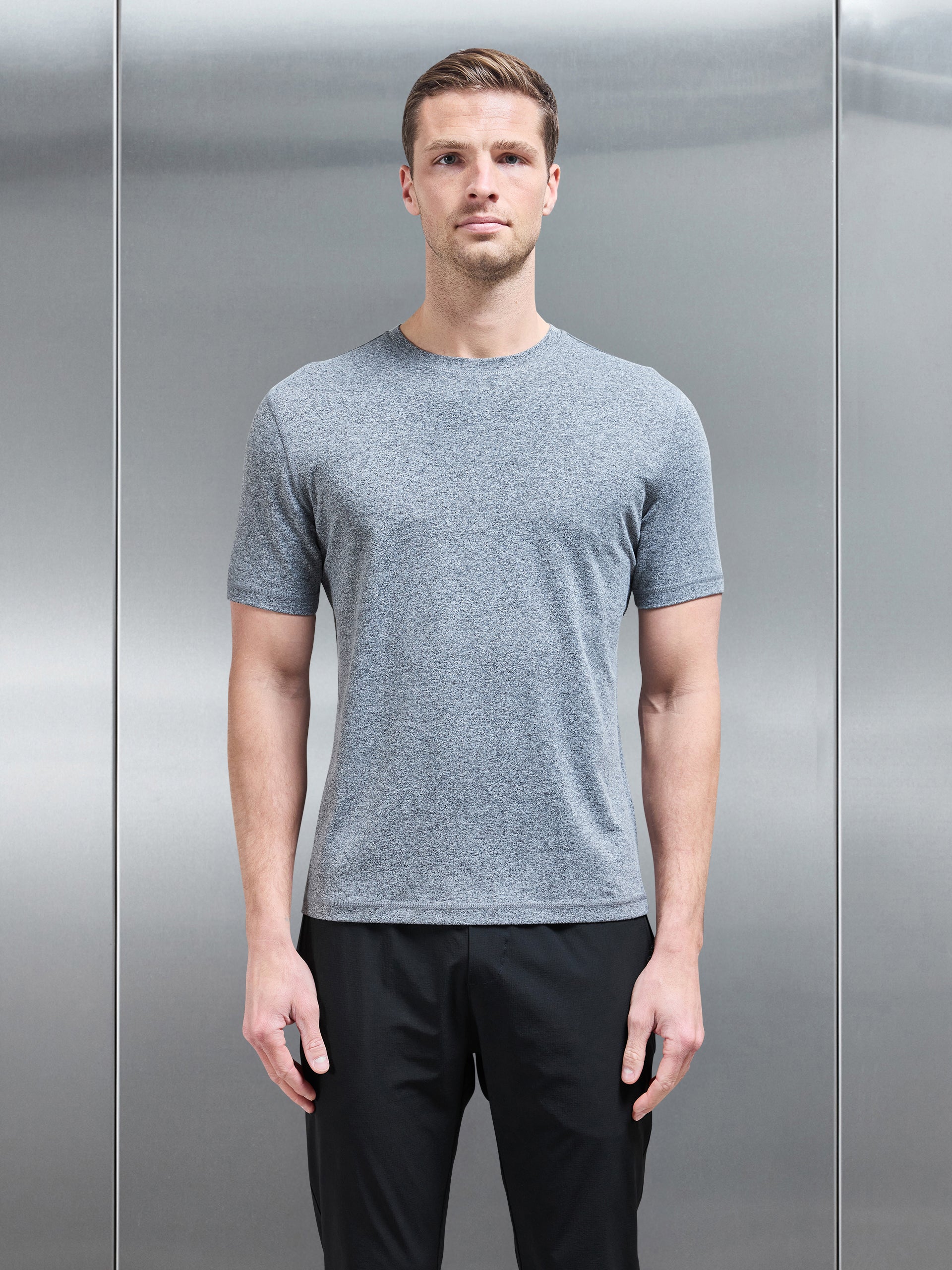 Active Essential T-Shirt in Grey