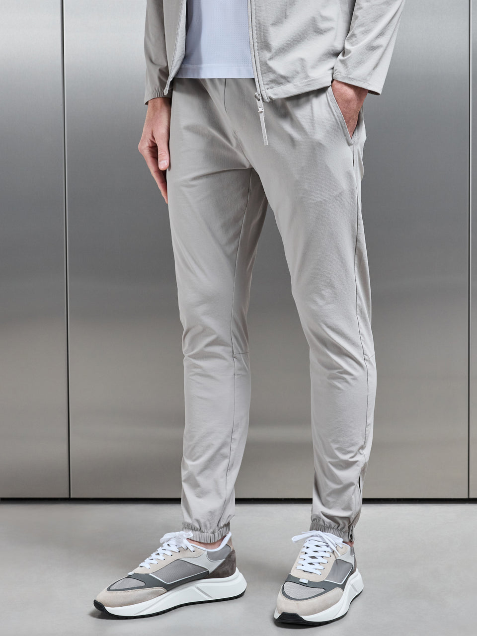 Active Technical Cuffed Trackpant in Stone