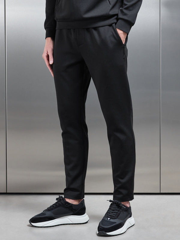 Active Technical Tapered Jogger in Black