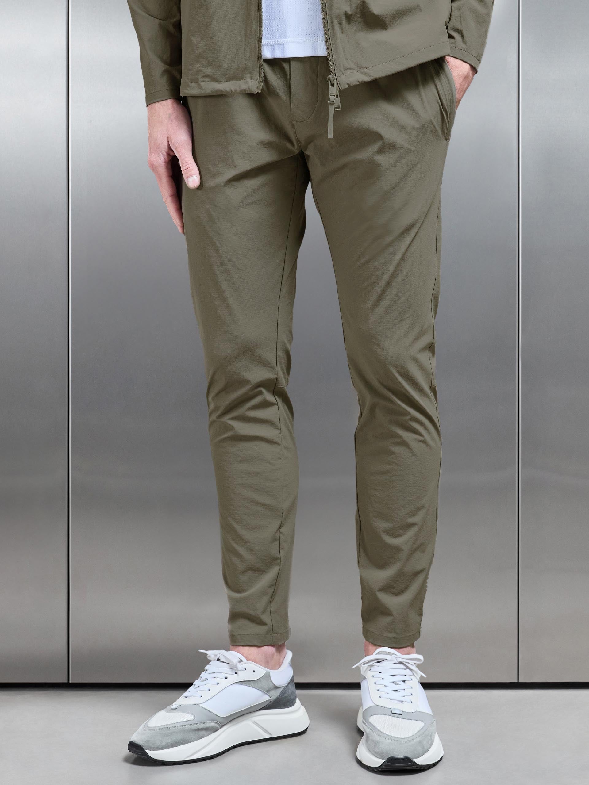 Active Technical Tapered Trackpant in Olive
